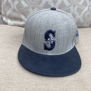 Gray and Navy Seattle Mariners Baseball Cap
